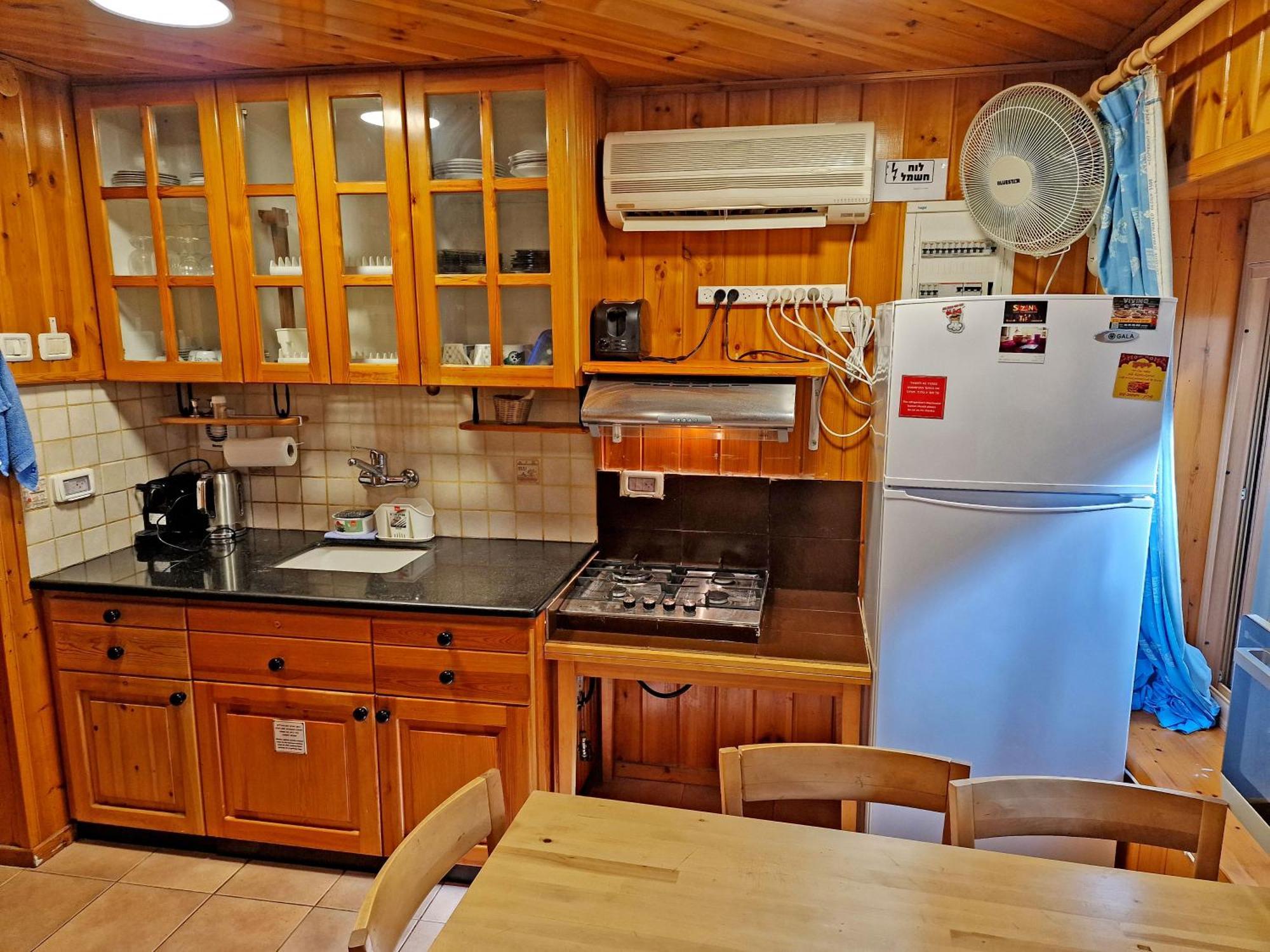 Ohn-Bar Guesthouse Амирим Екстериор снимка