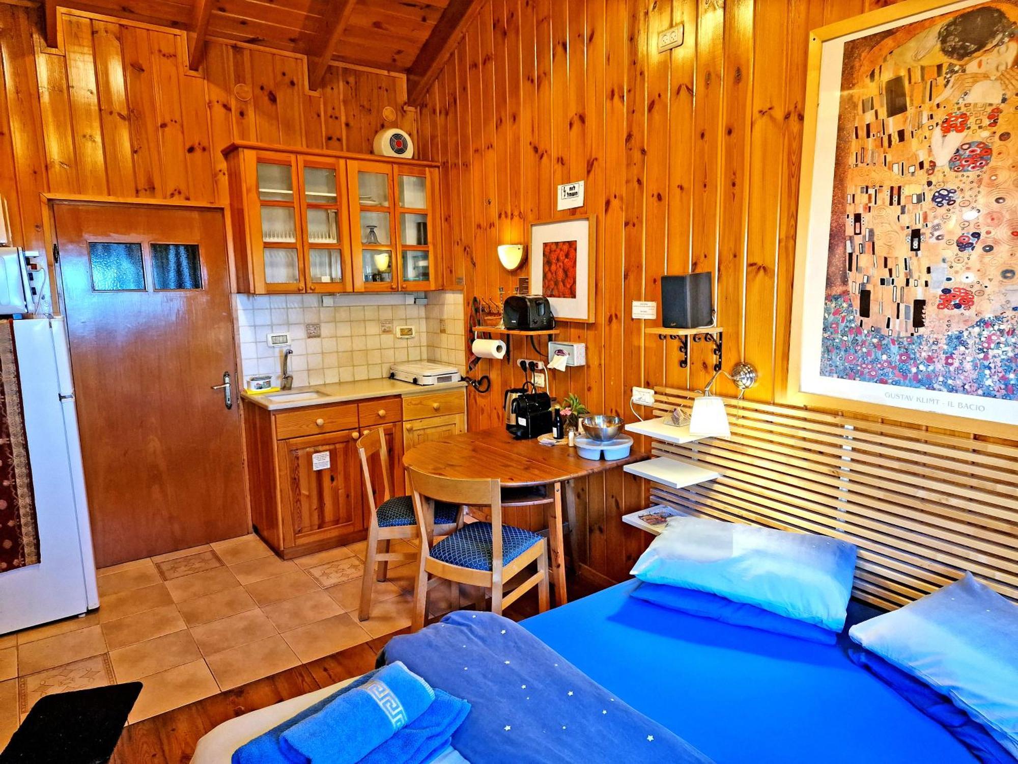 Ohn-Bar Guesthouse Амирим Екстериор снимка