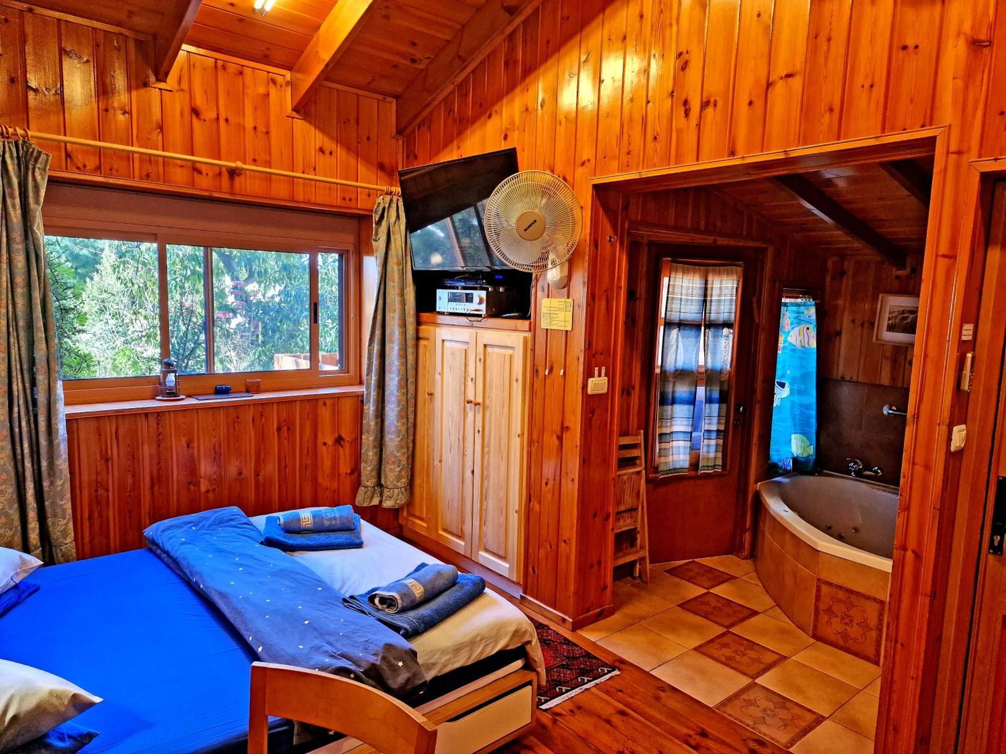 Ohn-Bar Guesthouse Амирим Екстериор снимка